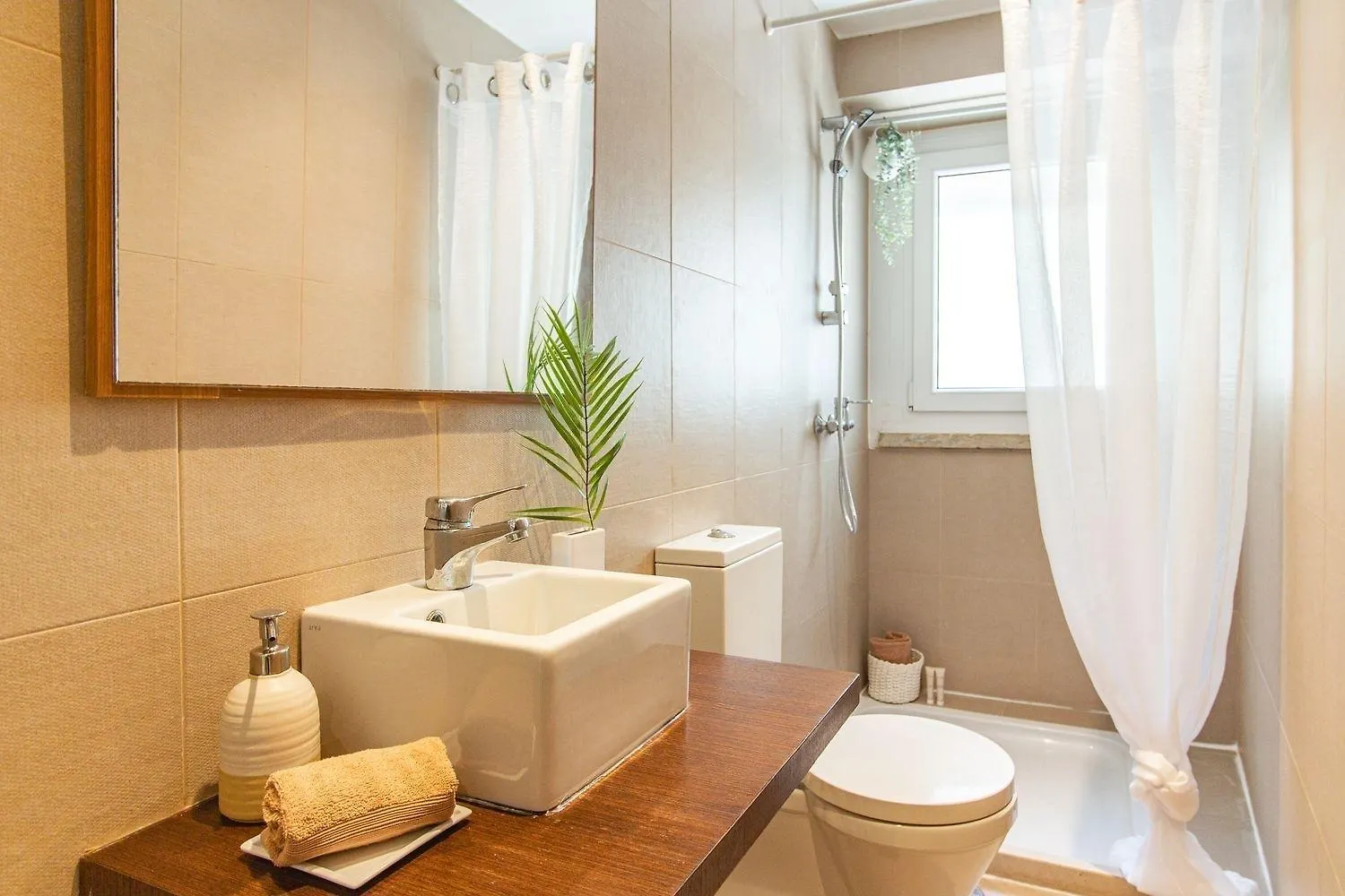 Lisbon Comfort Apartment